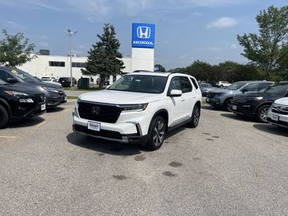 Used 2025 Honda Pilot Elite