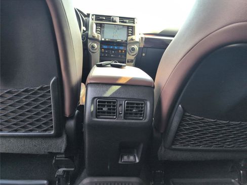 Used 2020 Toyota 4Runner Limited image 31