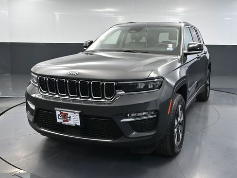 Used 2023 Jeep Grand Cherokee 4WD 4xe image 11