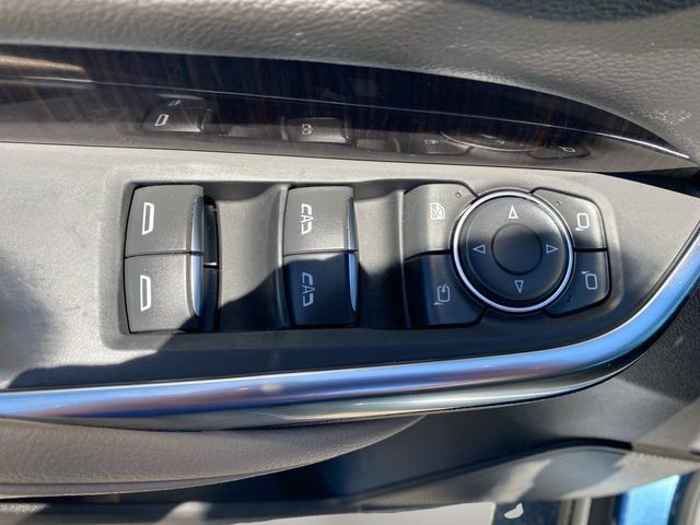Used 2025 Cadillac XT4 Premium Luxury w/ Cold Weather Package FWD image 17