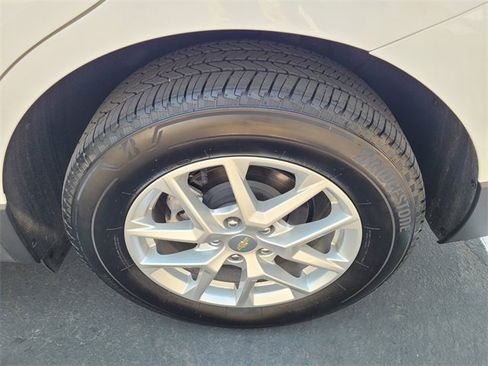 Certified 2024 Chevrolet Equinox LT image 26