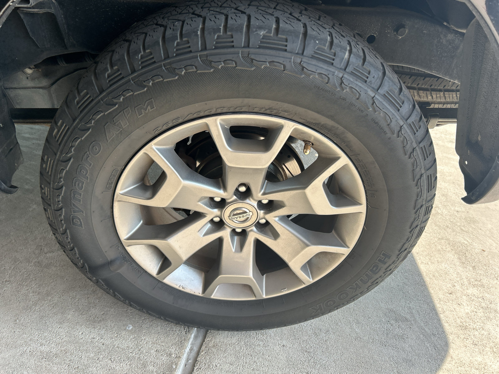 Used 2019 Nissan Frontier SL RWD image 14