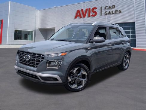 Used 2025 Hyundai Venue SEL FWD image 1