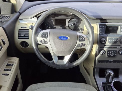 Used 2015 Ford Flex SE image 20