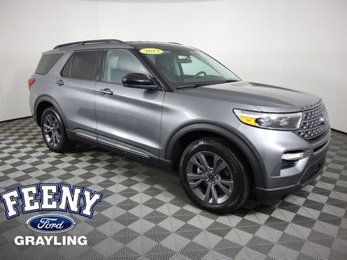 Used 2023 Ford Explorer XLT w/ Equipment Group 202A image 1