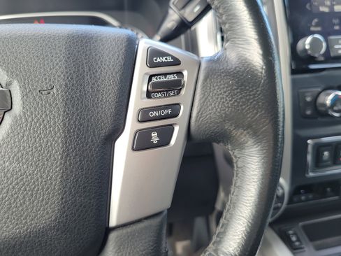 Used 2021 Nissan Titan SV w/ SV Convenience Package AWD/4WD image 19