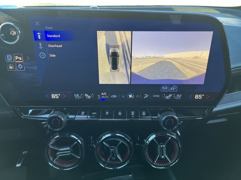 Used 2025 Chevrolet Blazer EV RS image 30