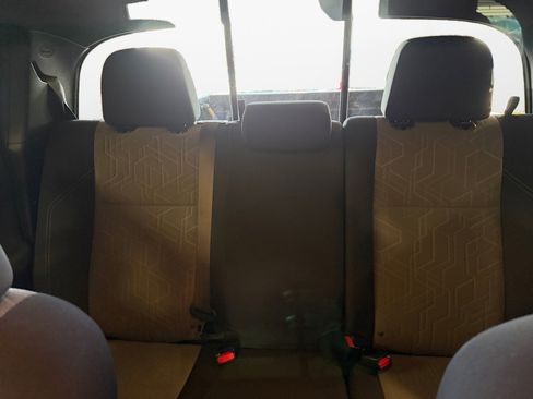 Used 2021 Toyota Tacoma TRD Off-Road w/ Technology Package image 15