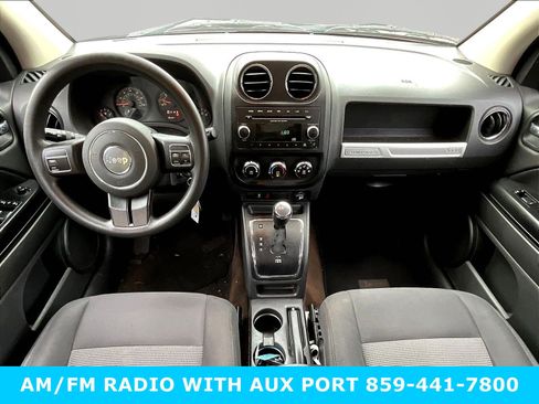 Used 2014 Jeep Compass Sport w/ Power Value Group FWD image 8
