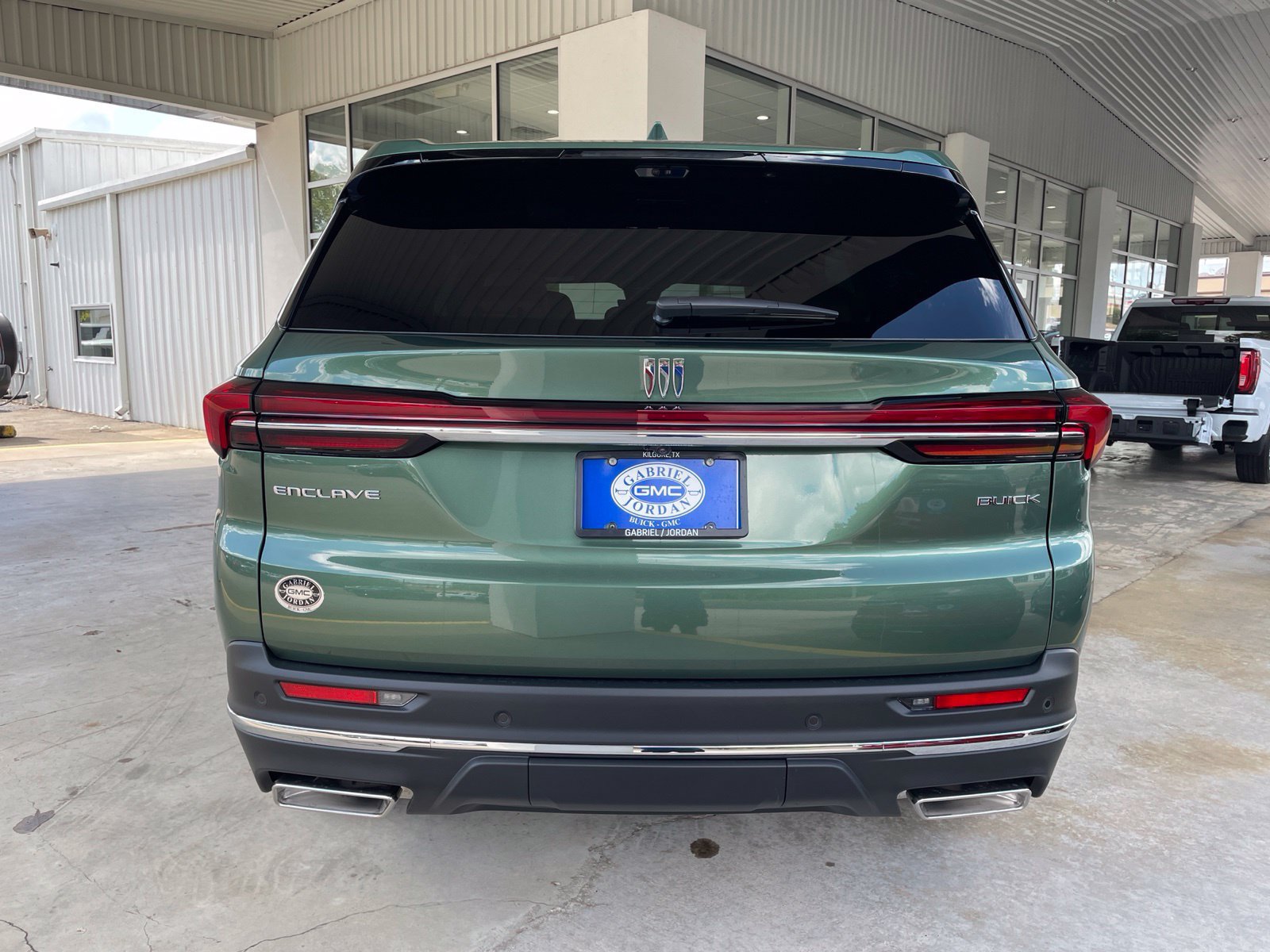 New 2027 Buick Enclave Preferred w/ Power Package FWD image 5