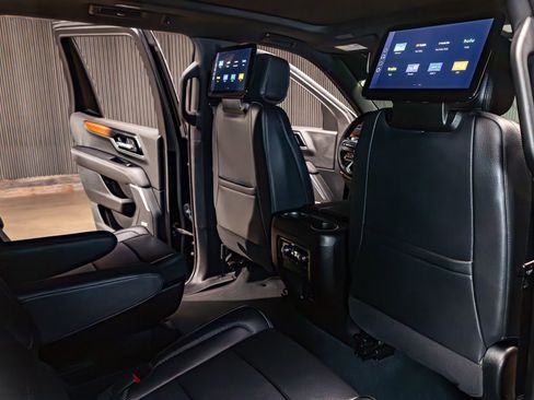 Used 2025 GMC Yukon Denali w/ Denali Reserve Package image 28