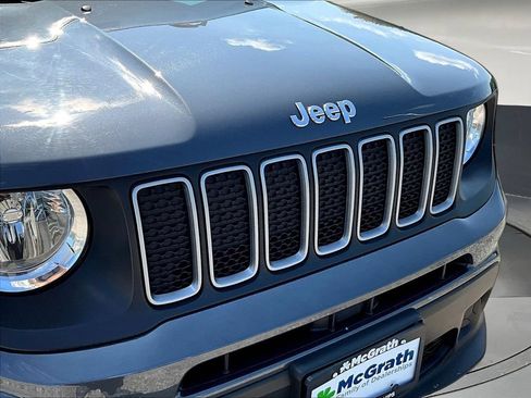 Used 2023 Jeep Renegade Latitude AWD/4WD image 33