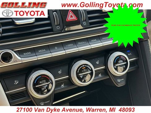 Used 2020 Genesis G70 2.0T Sport image 33