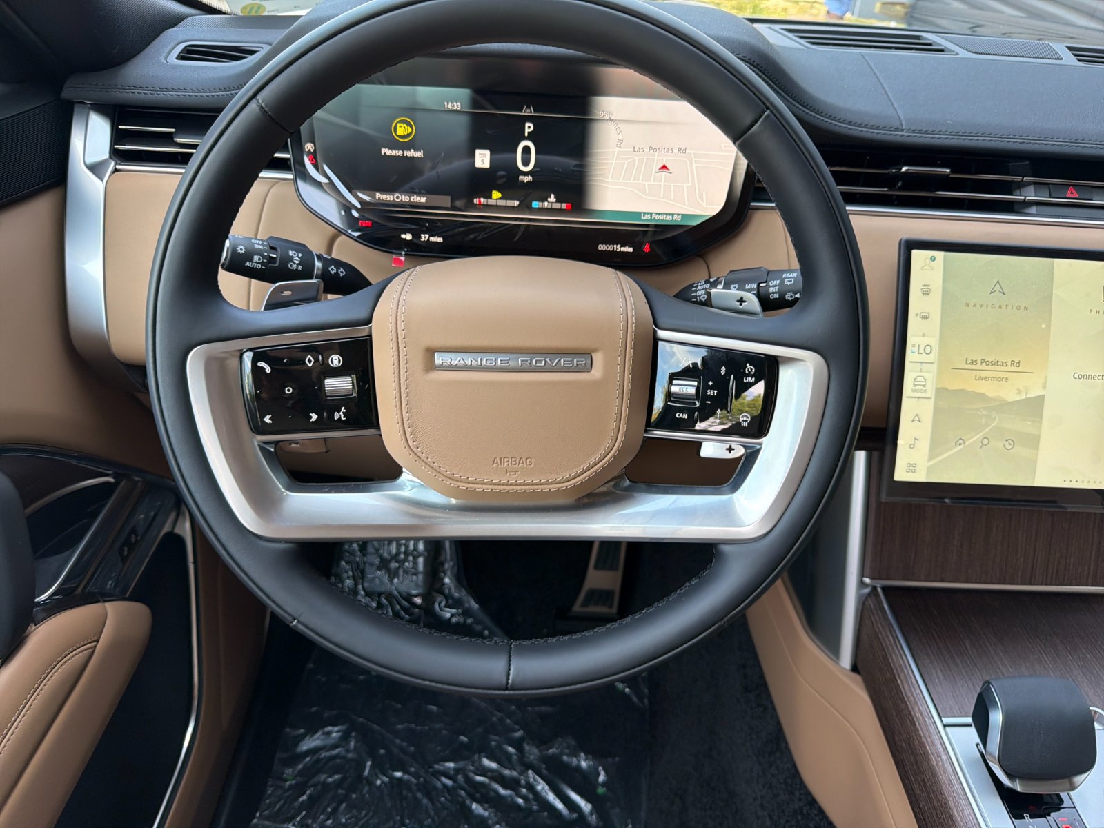 New 2026 Land Rover Range Rover Long Wheelbase SE AWD/4WD image 14