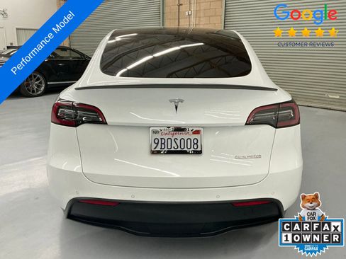 Used 2022 Tesla Model Y Performance image 4