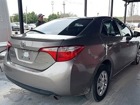 Used 2016 Toyota Corolla LE FWD image 9
