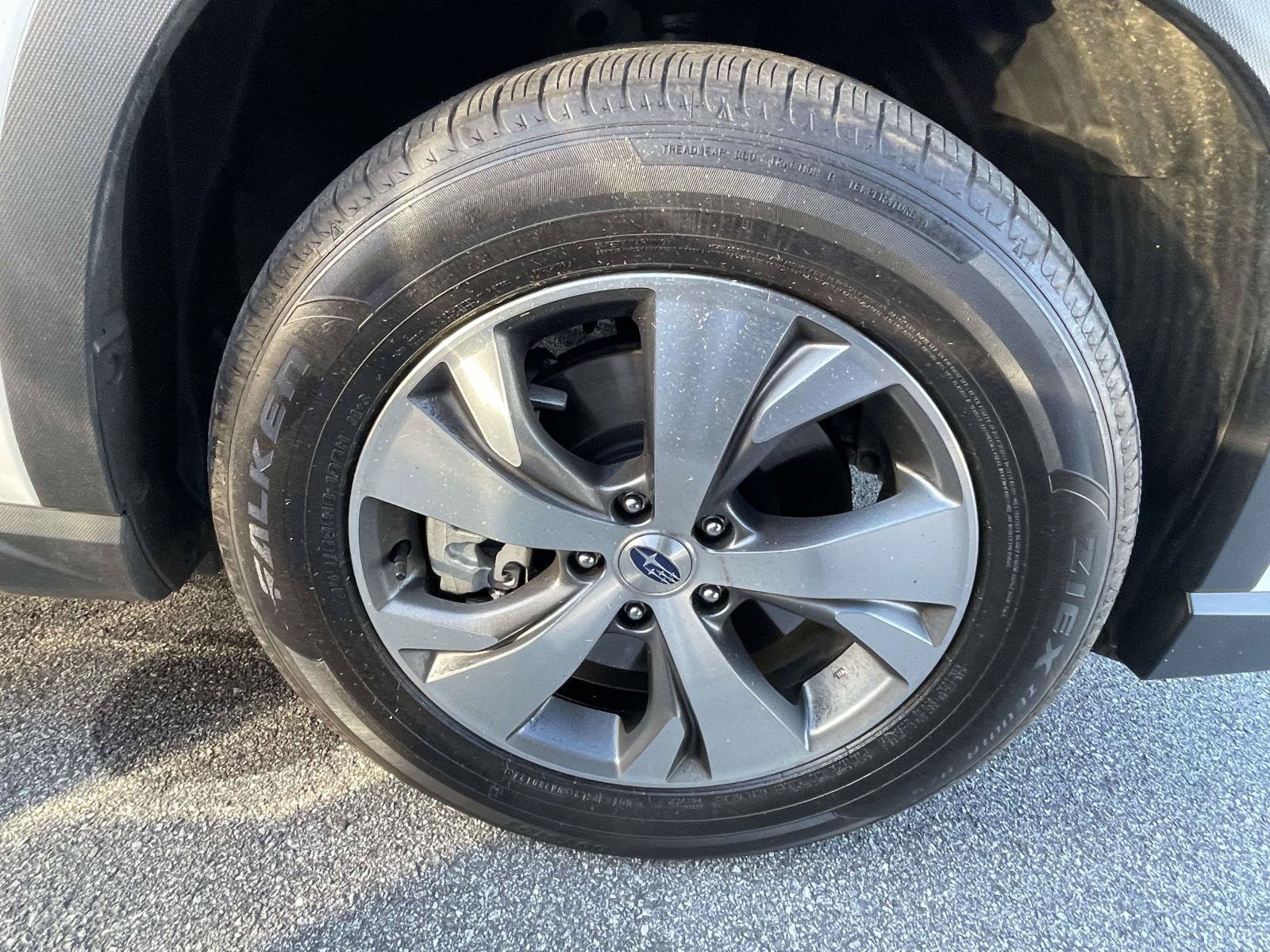 Used 2024 Subaru Ascent Premium w/ Convenience Package AWD/4WD image 5