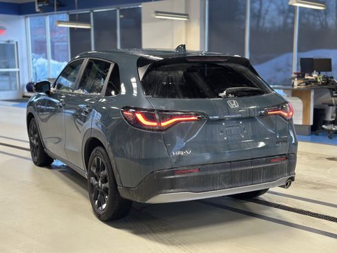 Used 2024 Honda HR-V Sport image 8