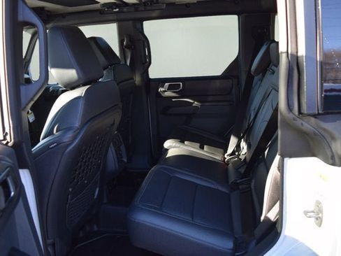 New 2025 Ford Bronco Badlands w/ Sasquatch Package image 5