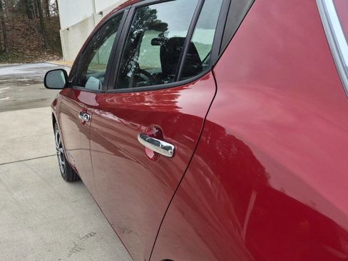 Used 2014 Nissan Leaf S image 19