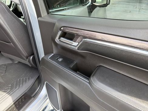 Used 2023 Chevrolet Silverado 1500 LTZ AWD/4WD image 25