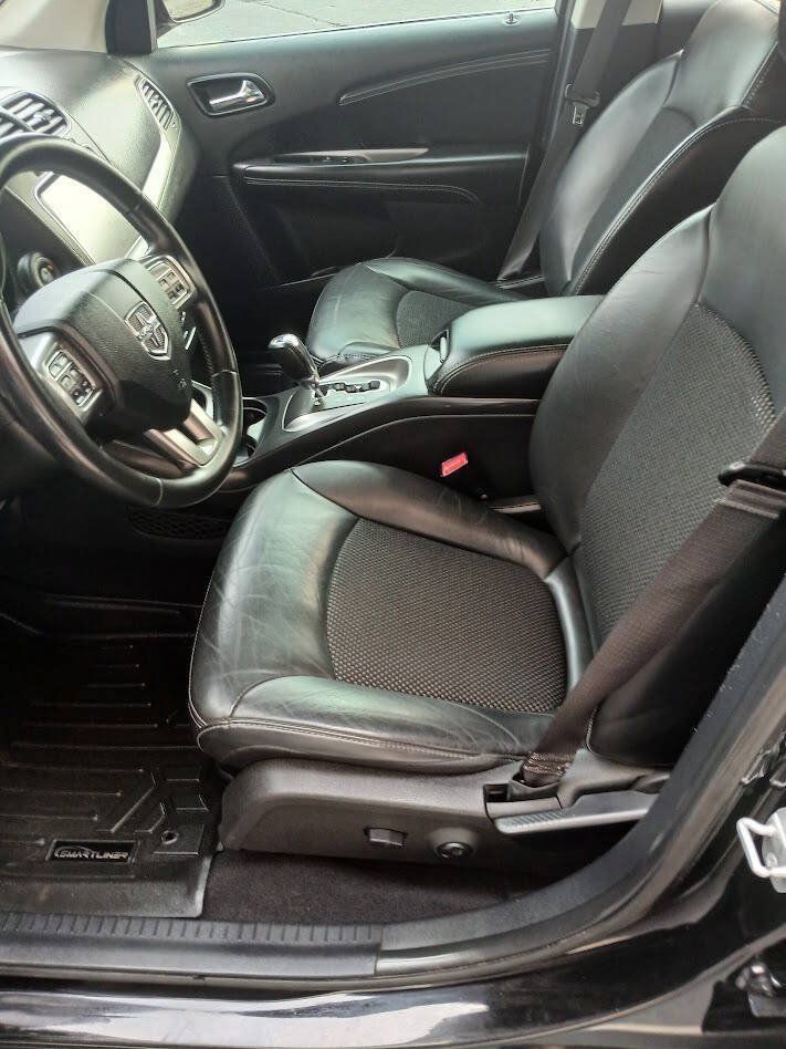 Used 2019 Dodge Journey Crossroad FWD image 5