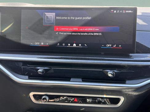 Used 2025 BMW X6 M60i image 13