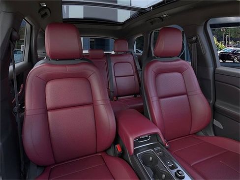 New 2025 Lincoln Corsair Reserve w/ Equipment Group 202A image 10