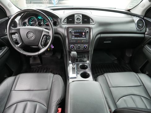 Used 2017 Buick Enclave Leather image 10