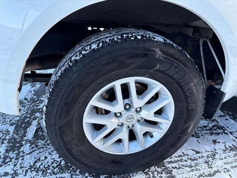 Used 2018 Nissan Frontier SV image 26