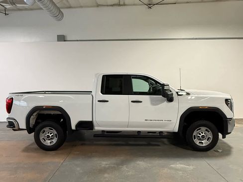 Certified 2024 GMC Sierra 2500 Pro w/ Convenience Package image 6