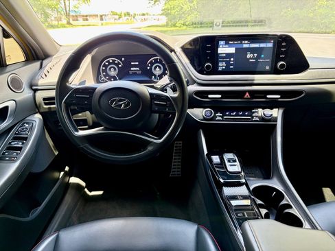 Used 2020 Hyundai Sonata SEL Plus FWD image 2