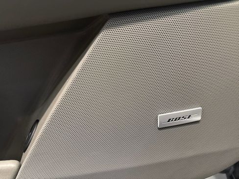 Used 2014 Cadillac XTS Platinum image 24