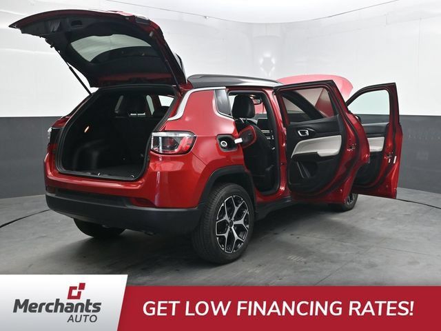 Used 2025 Jeep Compass Limited AWD/4WD image 50