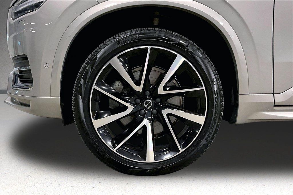 Certified 2024 Volvo XC90 B6 Ultimate w/ Protection Package Premier AWD/4WD image 36