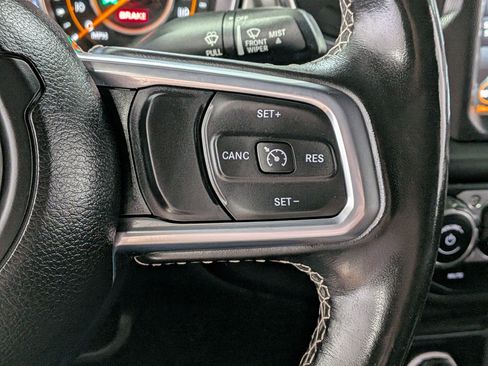 Used 2020 Jeep Gladiator Overland AWD/4WD image 21