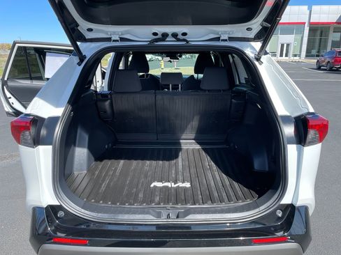 Certified 2023 Toyota RAV4 SE w/ Convenience Package image 13