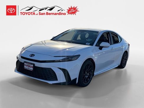 New 2026 Toyota Camry SE image 1