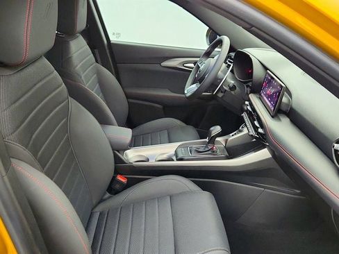 Used 2024 Dodge Hornet R/T w/ R/T Blacktop Package image 23