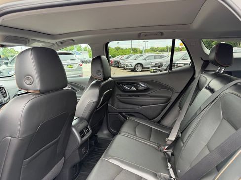 Used 2023 GMC Terrain AT4 w/ Infotainment Package II AWD/4WD image 10