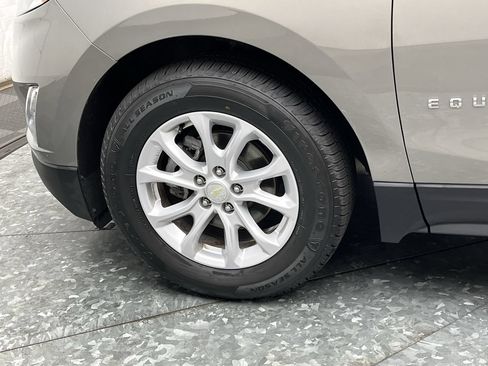 Used 2018 Chevrolet Equinox LT FWD image 30