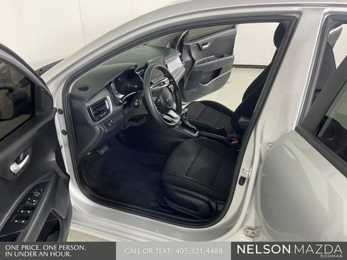Used 2022 Kia Rio S FWD image 12