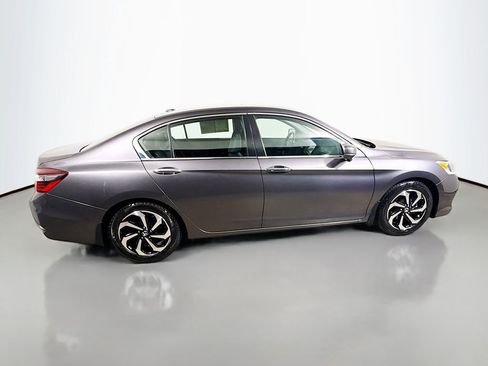 Used 2017 Honda Accord EX-L image 8