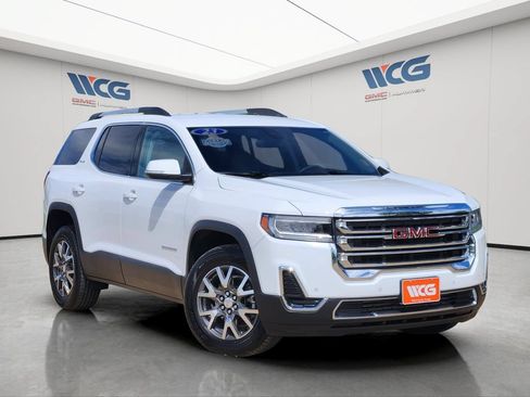 Used 2023 GMC Acadia SLE w/ Driver Convenience Package AWD/4WD image 2