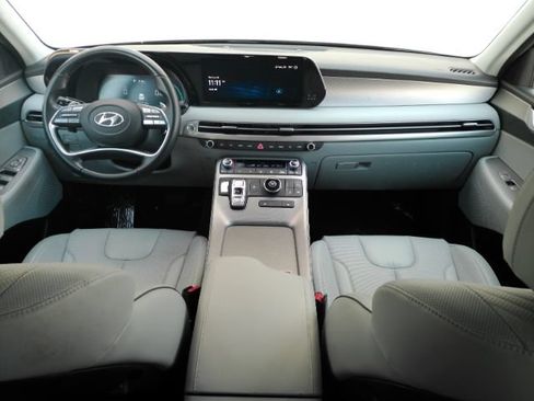 Used 2024 Hyundai Palisade SEL FWD image 3