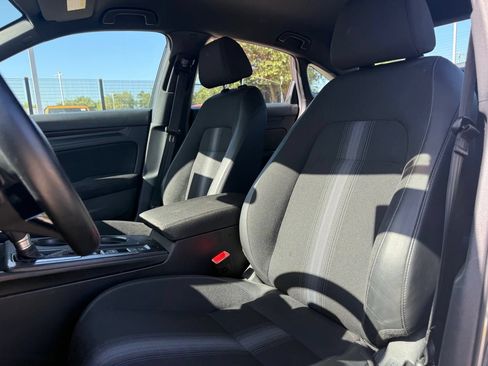 Used 2025 Honda Civic Sport image 10