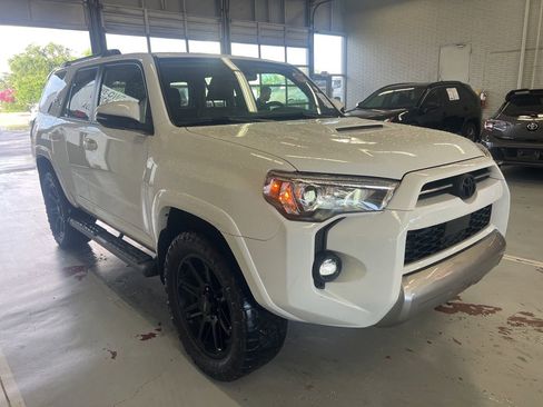 Used 2023 Toyota 4Runner TRD Off-Road Premium w/ Moonroof Package AWD/4WD image 3