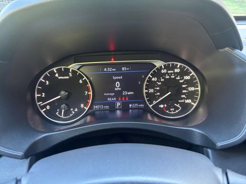Used 2025 Nissan Altima 2.5 SV FWD image 35