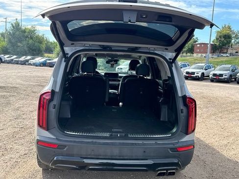 Used 2022 Kia Telluride SX w/ SX Prestige Package AWD/4WD image 13