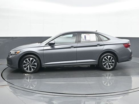 Used 2024 Volkswagen Jetta S image 3